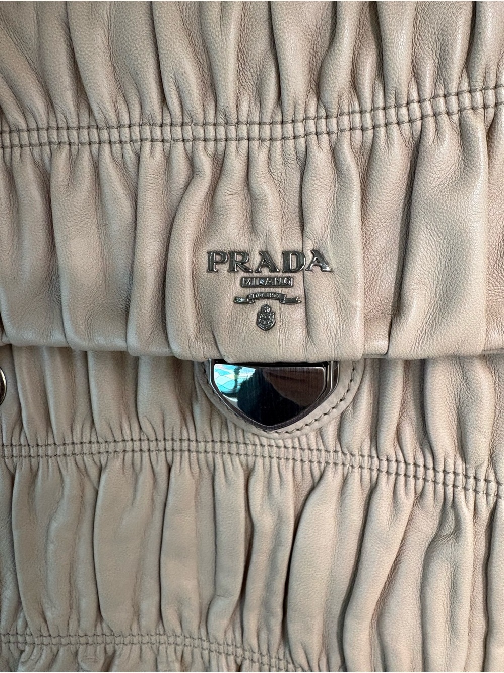 Authentic Prada Gaufre Nude Leather Shoulder bag - Picture 13 of 14